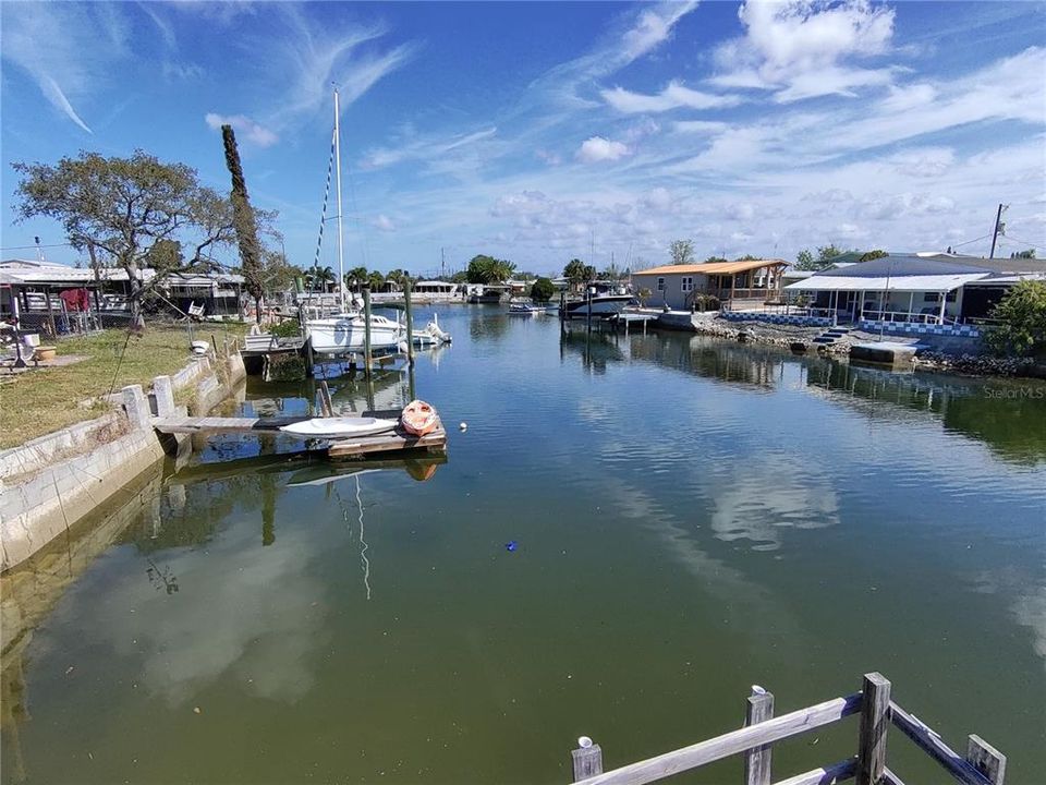 На продажу: $130,000 (0.09 acres)