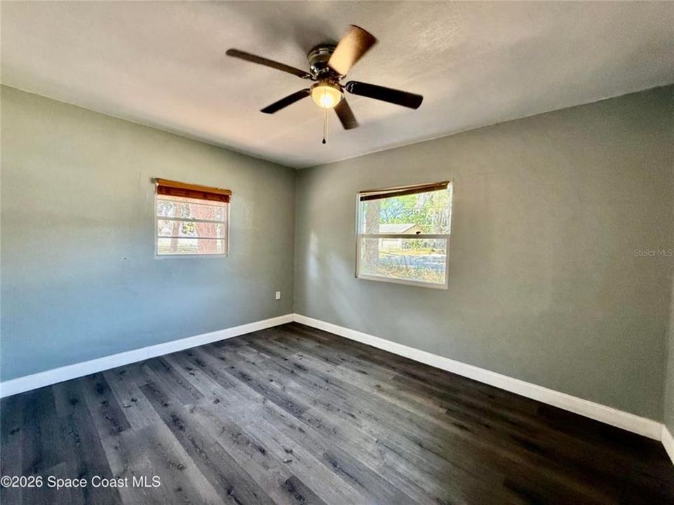 En Venta: $172,500 (3 camas, 2 baños, 952 Pies cuadrados)