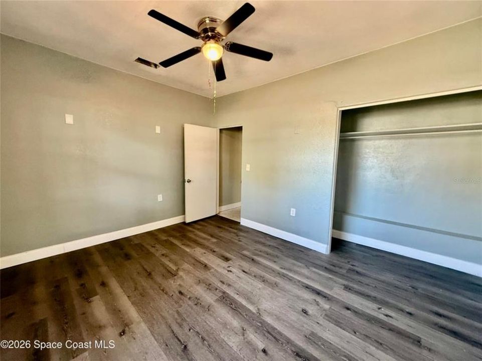 En Venta: $172,500 (3 camas, 2 baños, 952 Pies cuadrados)