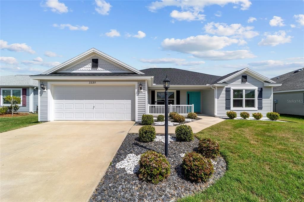 For Sale: $369,000 (3 beds, 2 baths, 1978 Square Feet)