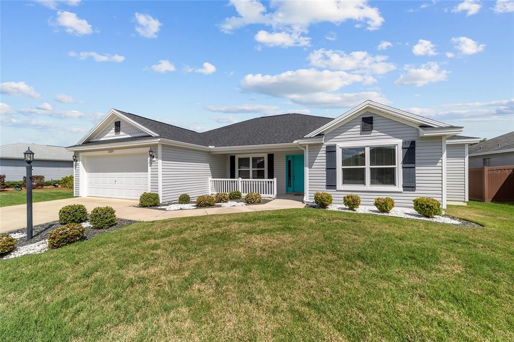 For Sale: $369,000 (3 beds, 2 baths, 1978 Square Feet)