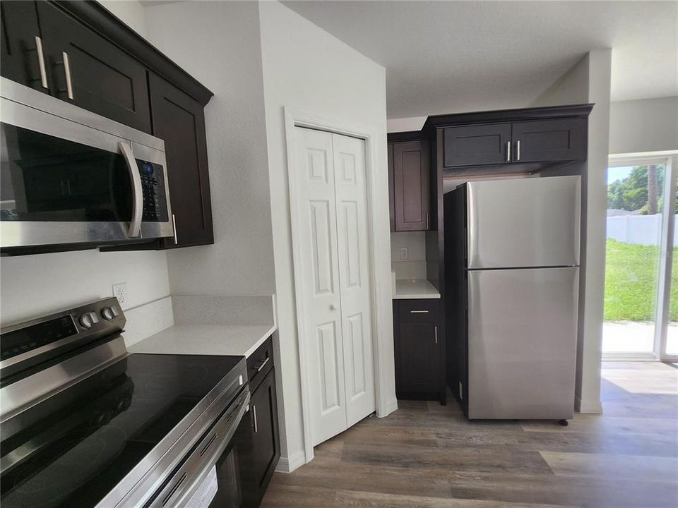 Activo con contrato: $259,999 (3 camas, 2 baños, 1349 Pies cuadrados)