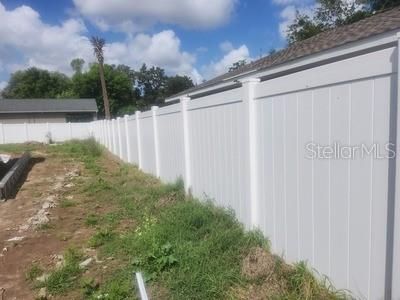 Activo con contrato: $259,999 (3 camas, 2 baños, 1349 Pies cuadrados)