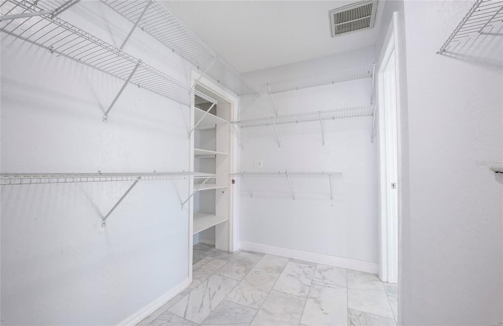 En Renta: $5,500 (3 camas, 3 baños, 2436 Pies cuadrados)