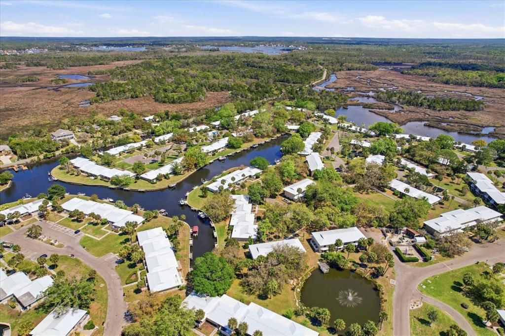 На продажу: $154,750 (2 спален, 2 ванн, 1584 Квадратных фут)