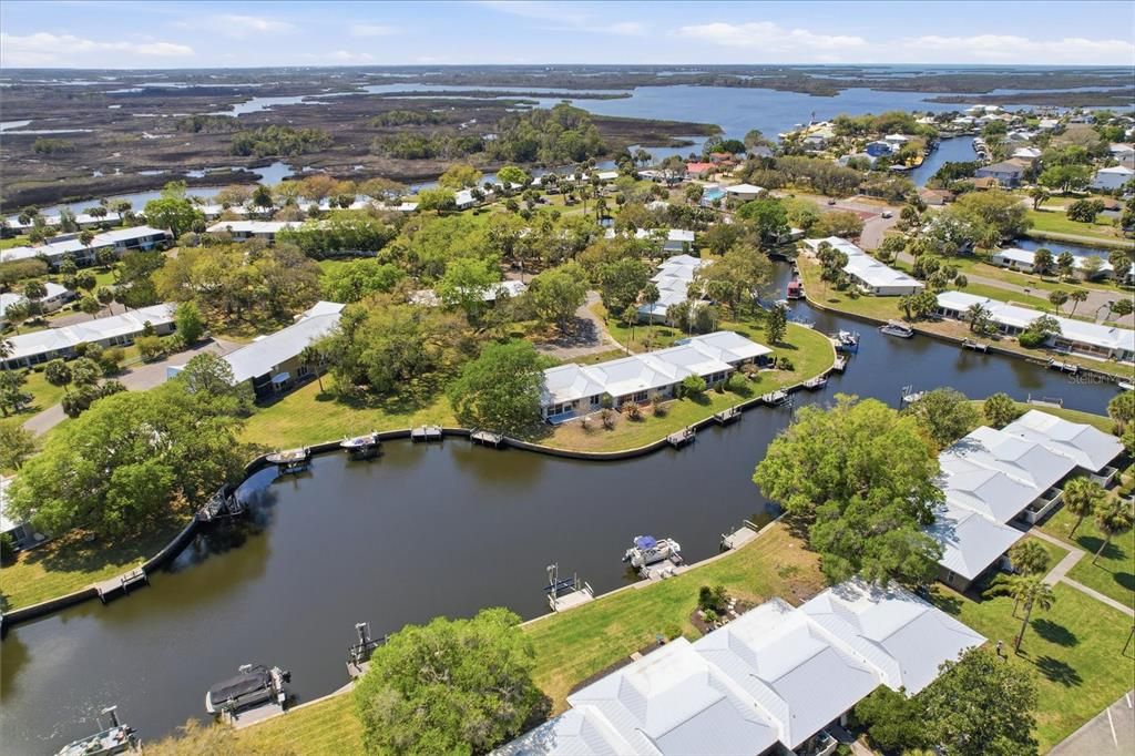 На продажу: $154,750 (2 спален, 2 ванн, 1584 Квадратных фут)