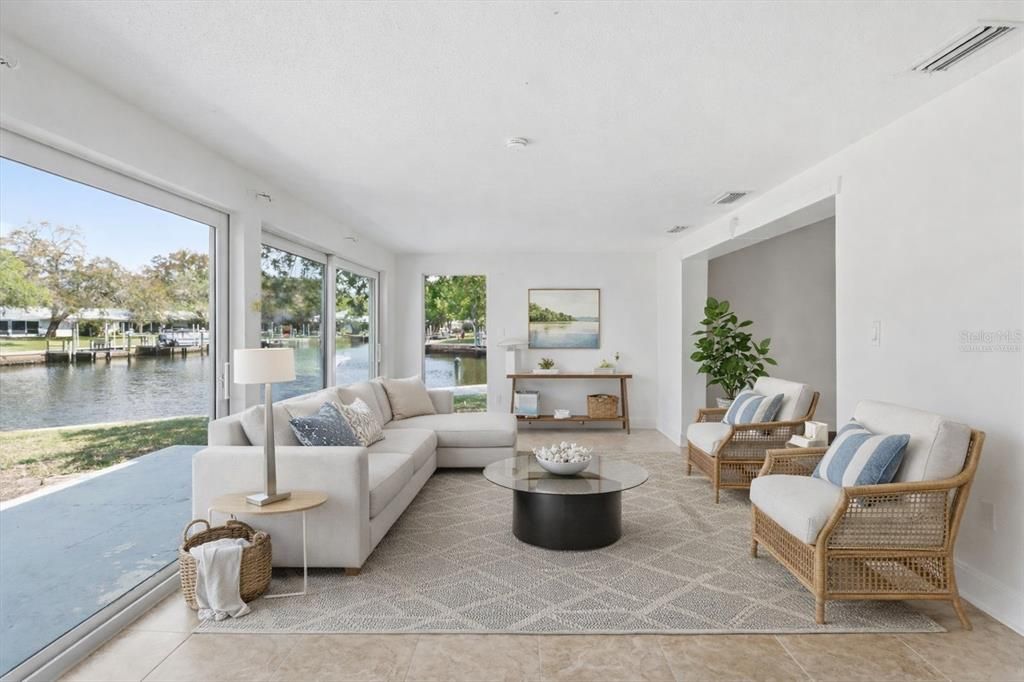 На продажу: $154,750 (2 спален, 2 ванн, 1584 Квадратных фут)