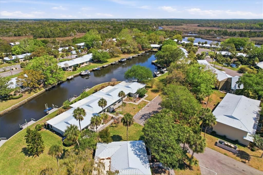 На продажу: $154,750 (2 спален, 2 ванн, 1584 Квадратных фут)