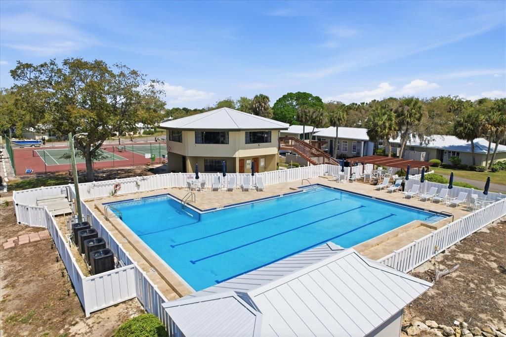 На продажу: $154,750 (2 спален, 2 ванн, 1584 Квадратных фут)