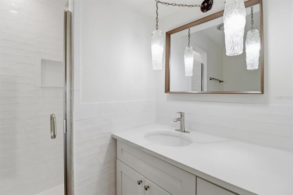 На продажу: $154,750 (2 спален, 2 ванн, 1584 Квадратных фут)