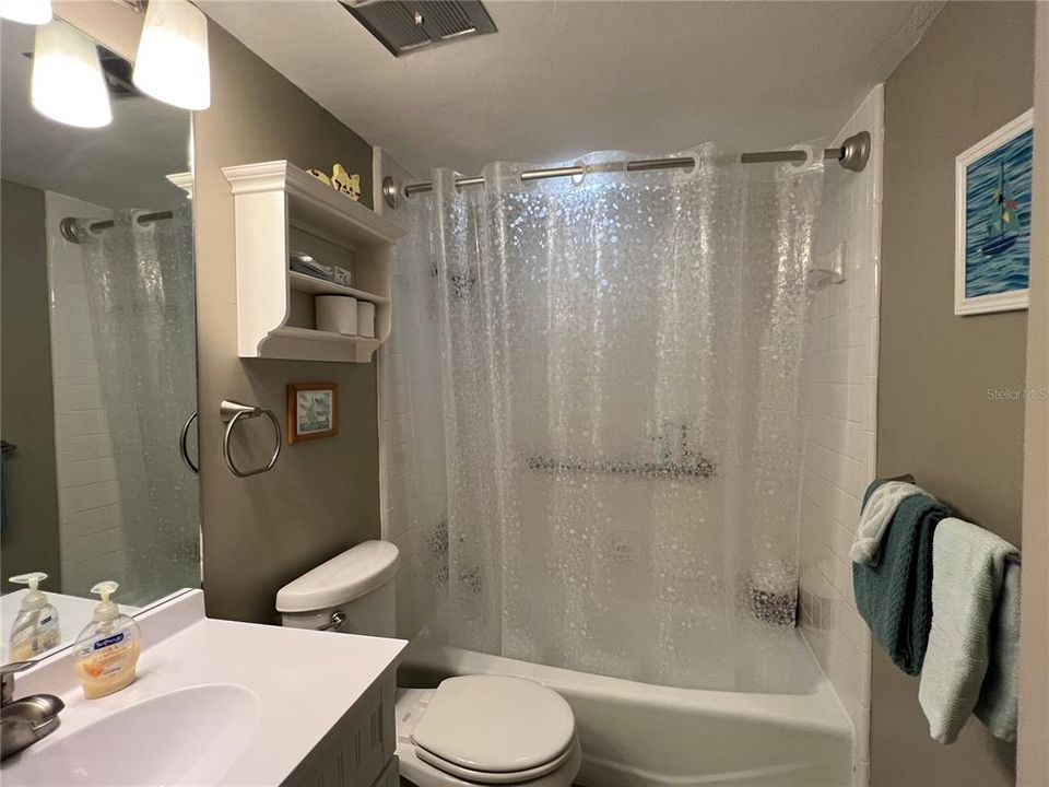 En Venta: $348,500 (2 camas, 2 baños, 1120 Pies cuadrados)