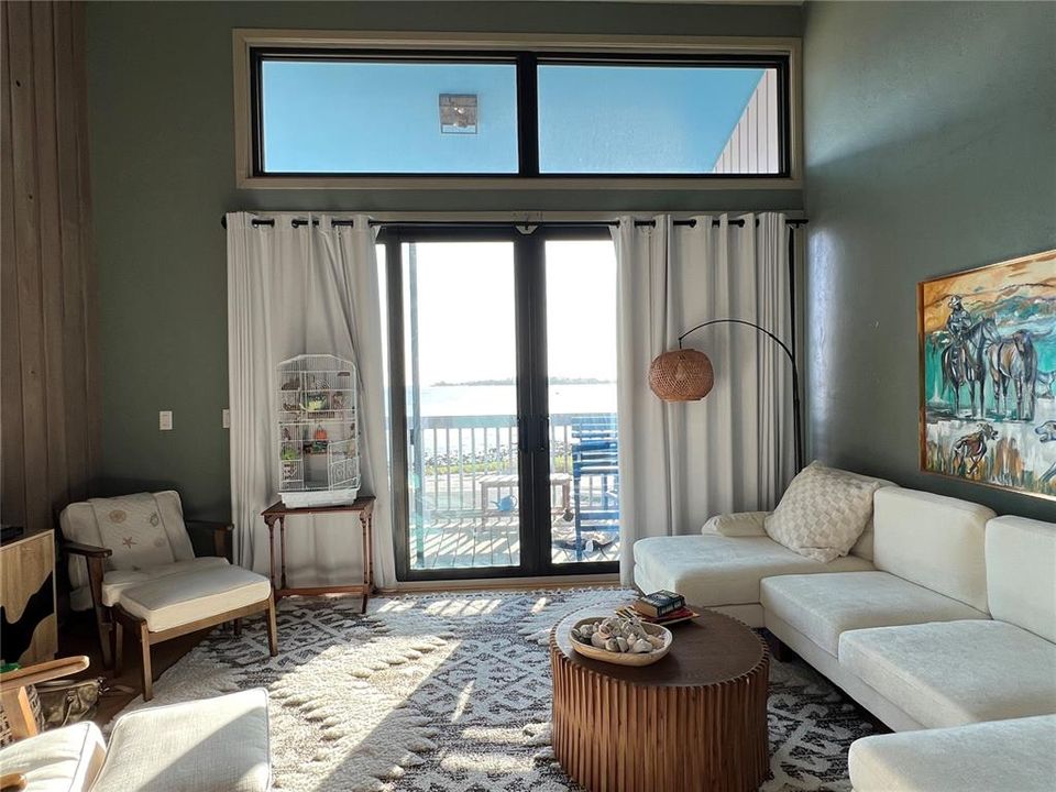 En Venta: $348,500 (2 camas, 2 baños, 1120 Pies cuadrados)