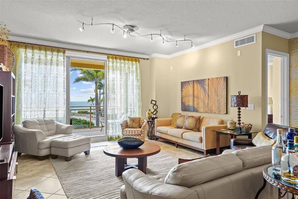 For Sale: $2,400,000 (2 beds, 2 baths, 2022 Square Feet)