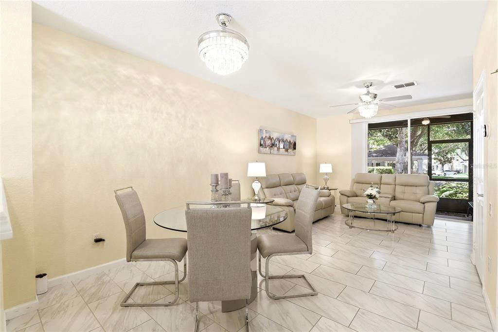 Activo con contrato: $225,000 (2 camas, 2 baños, 1138 Pies cuadrados)