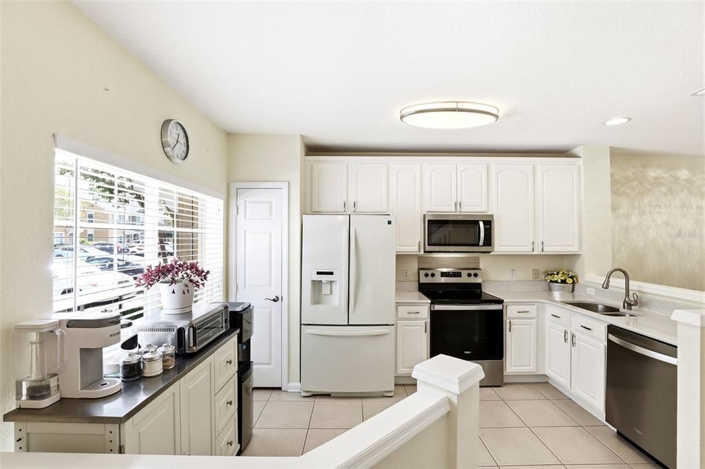 Activo con contrato: $225,000 (2 camas, 2 baños, 1138 Pies cuadrados)