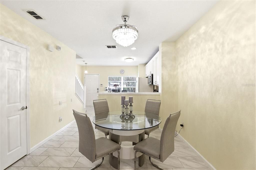 Activo con contrato: $225,000 (2 camas, 2 baños, 1138 Pies cuadrados)