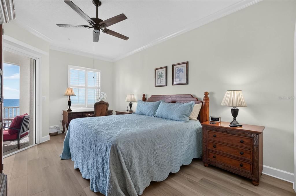 Active With Contract: $724,900 (3 beds, 2 baths, 1682 Square Feet)