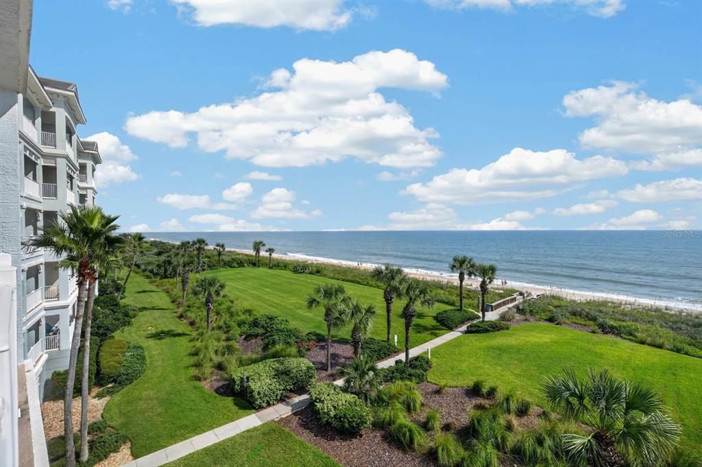 Active With Contract: $724,900 (3 beds, 2 baths, 1682 Square Feet)