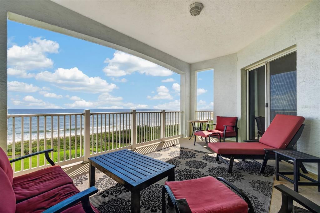 Active With Contract: $724,900 (3 beds, 2 baths, 1682 Square Feet)