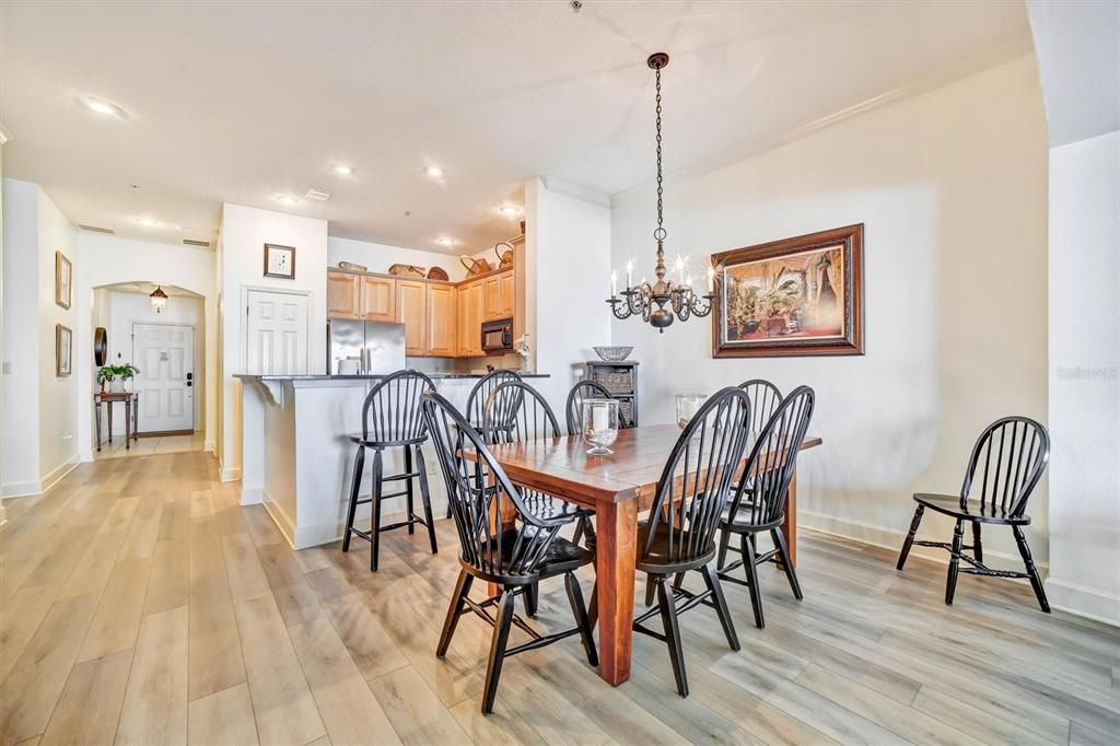 Active With Contract: $724,900 (3 beds, 2 baths, 1682 Square Feet)