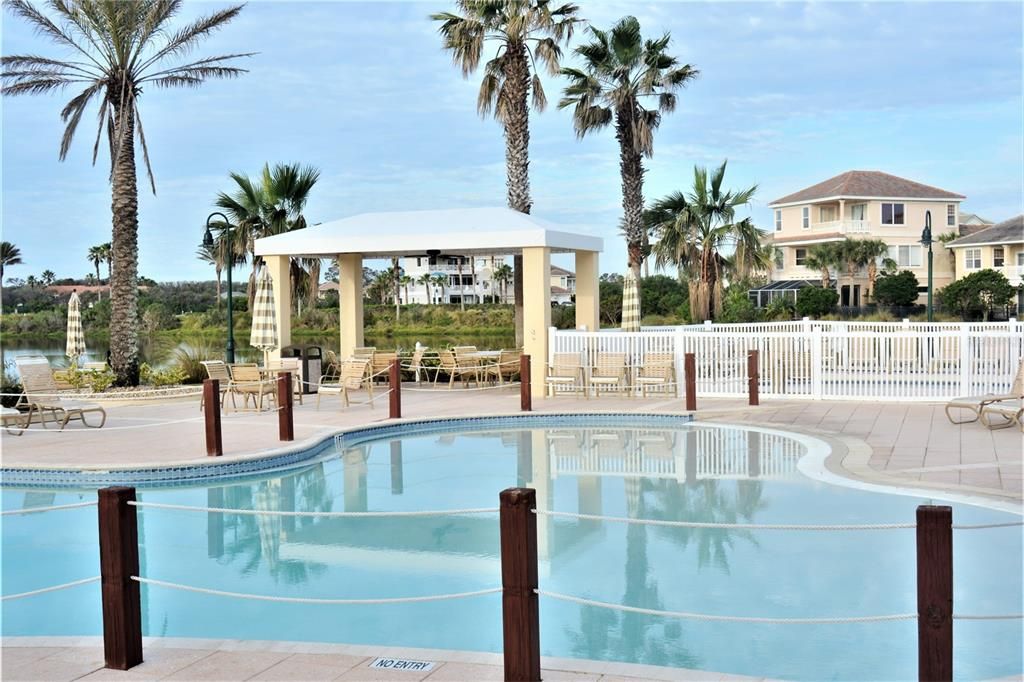 Active With Contract: $724,900 (3 beds, 2 baths, 1682 Square Feet)