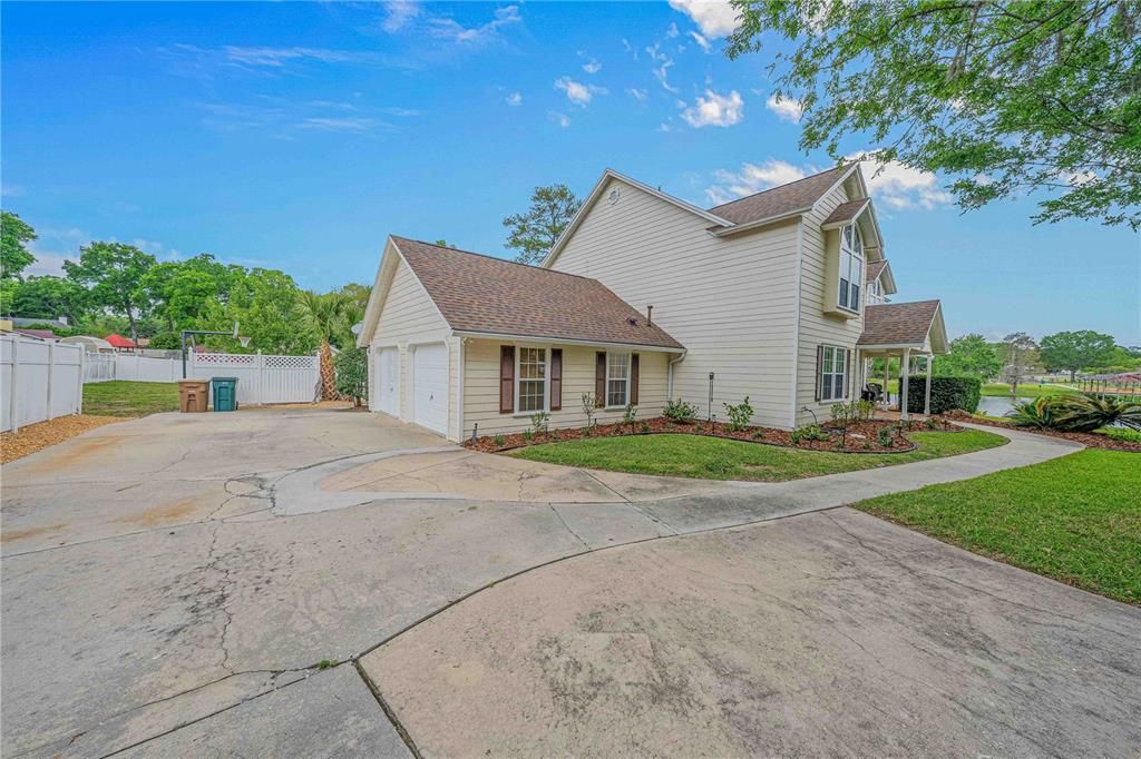 For Sale: $724,900 (4 beds, 3 baths, 3152 Square Feet)