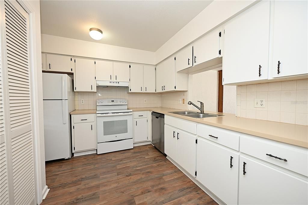 В аренду: $1,650 (3 спален, 2 ванн, 1520 Квадратных фут)