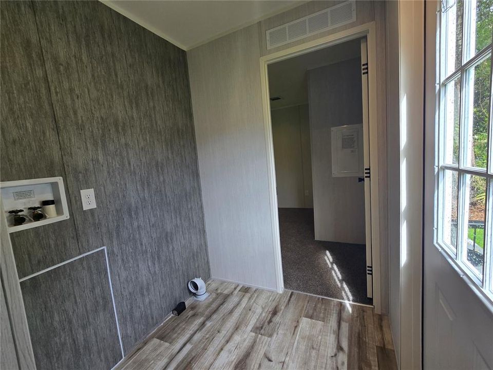 出租: $1,600 (2 贝兹, 2 浴室, 728 平方英尺)