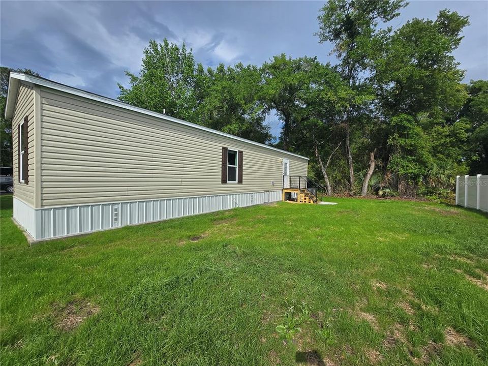 出租: $1,600 (2 贝兹, 2 浴室, 728 平方英尺)