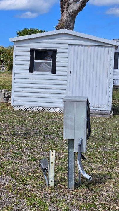 На продажу: $34,900 (0.24 acres)