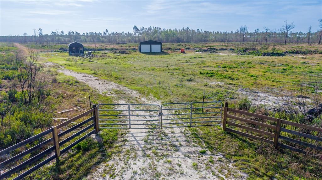 En Venta: $459,000 (84.11 acres)