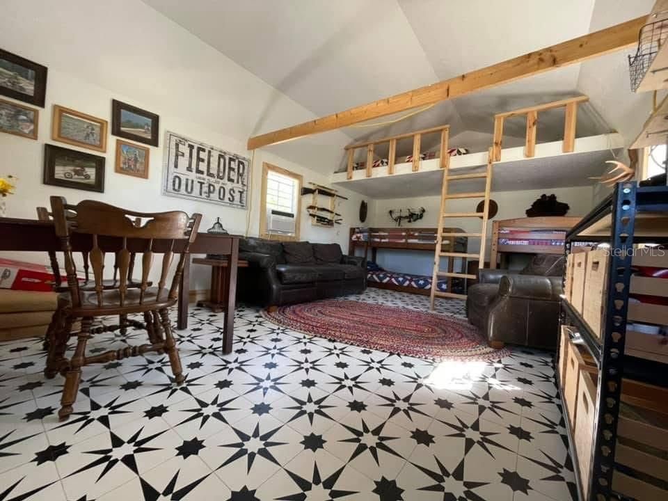 En Venta: $459,000 (84.11 acres)