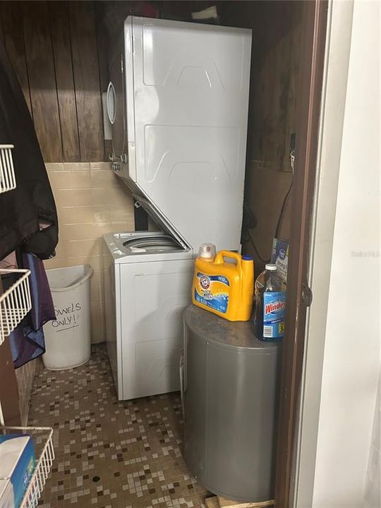 For Sale: $300,000 (0 beds, 0 baths, 2892 Square Feet)