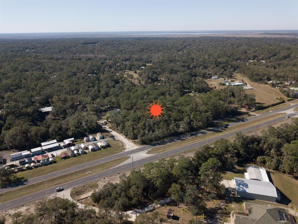 待售: $400,000 (5.84 acres)