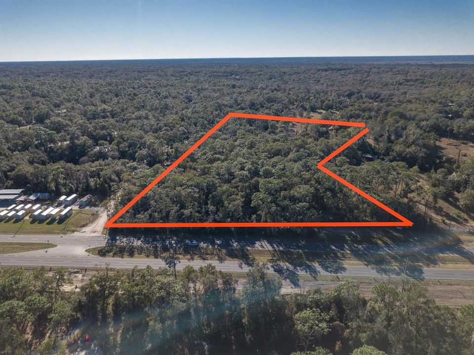 待售: $400,000 (5.84 acres)