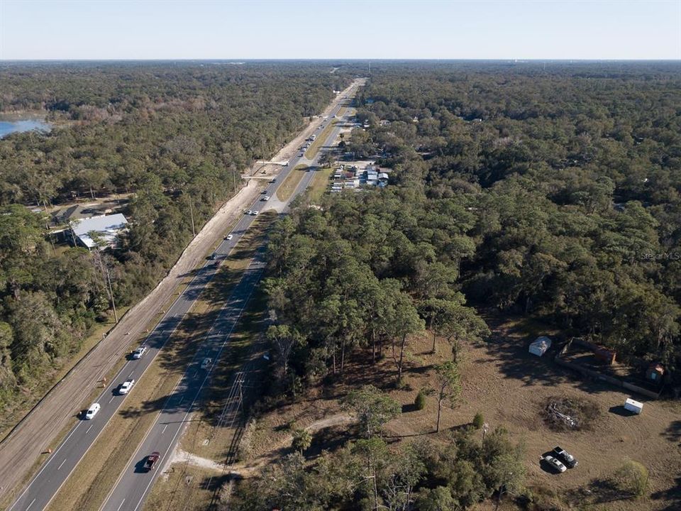 待售: $400,000 (5.84 acres)