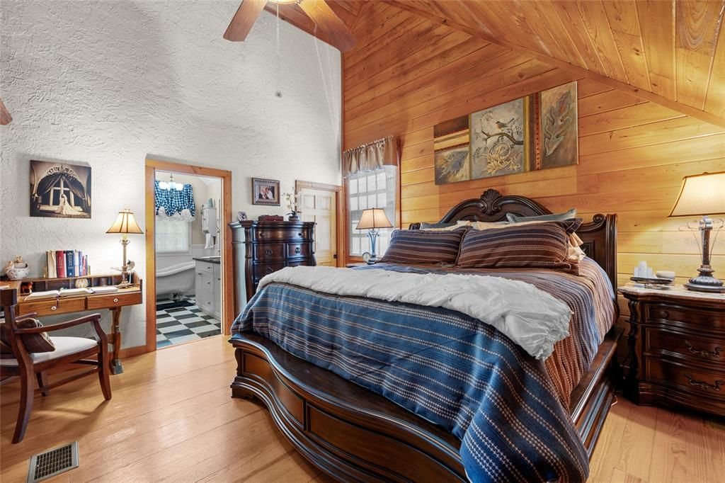 En Venta: $1,800,000 (5 camas, 4 baños, 6719 Pies cuadrados)