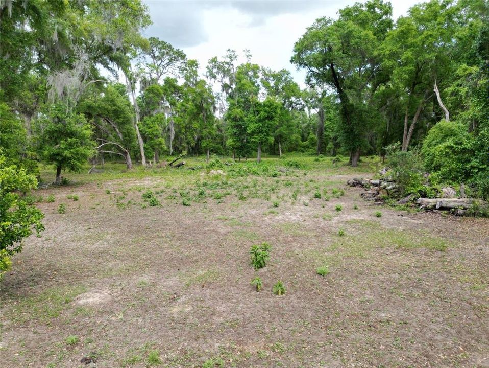 En Venta: $249,900 (5.76 acres)