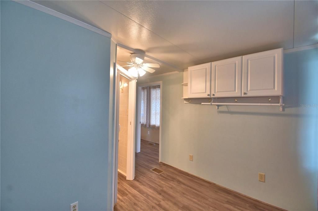 For Sale: $189,900 (2 beds, 2 baths, 900 Square Feet)