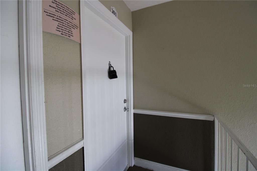 For Rent: $1,350 (1 beds, 1 baths, 644 Square Feet)