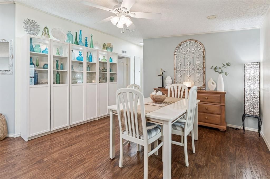 For Sale: $185,000 (2 beds, 2 baths, 1456 Square Feet)