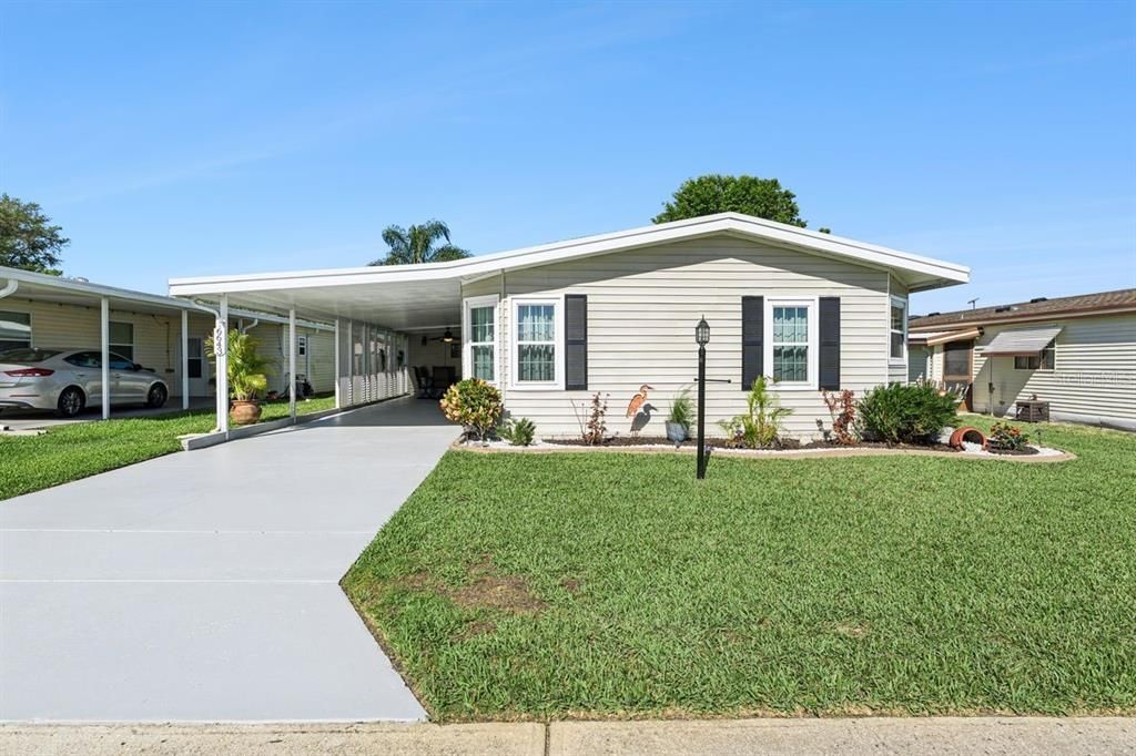 For Sale: $185,000 (2 beds, 2 baths, 1456 Square Feet)