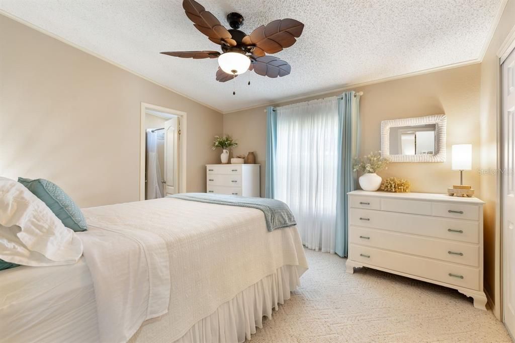 For Sale: $185,000 (2 beds, 2 baths, 1456 Square Feet)