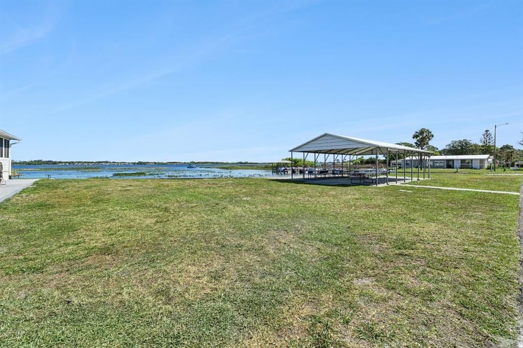 For Sale: $185,000 (2 beds, 2 baths, 1456 Square Feet)