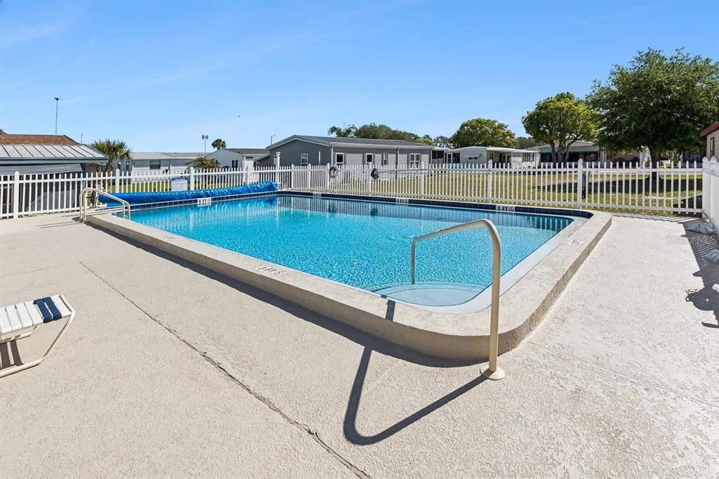 For Sale: $185,000 (2 beds, 2 baths, 1456 Square Feet)