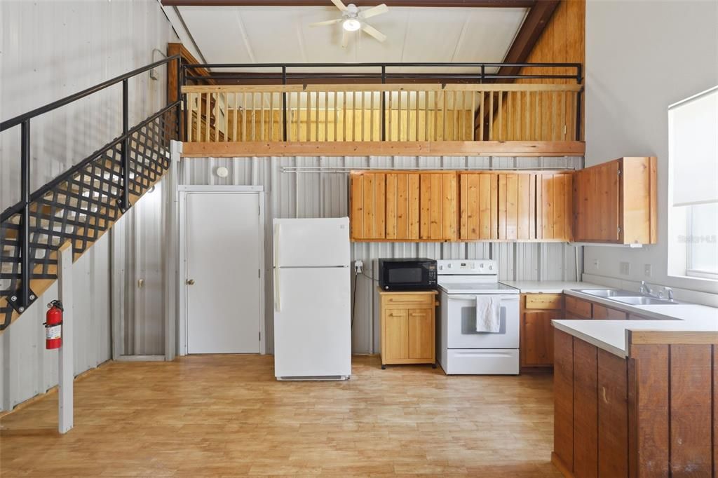 For Sale: $795,900 (9.80 acres)
