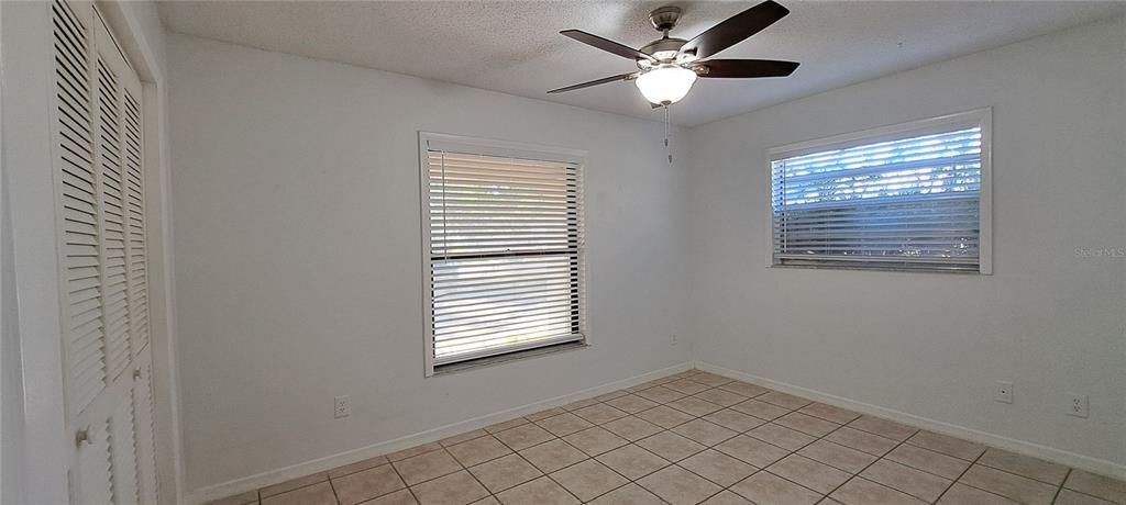 Activo con contrato: $285,000 (3 camas, 2 baños, 1218 Pies cuadrados)