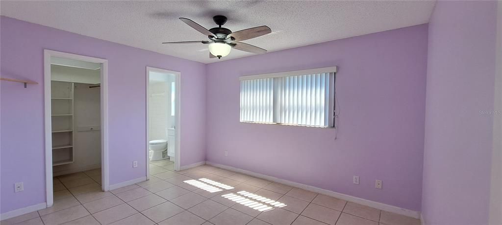 Activo con contrato: $285,000 (3 camas, 2 baños, 1218 Pies cuadrados)