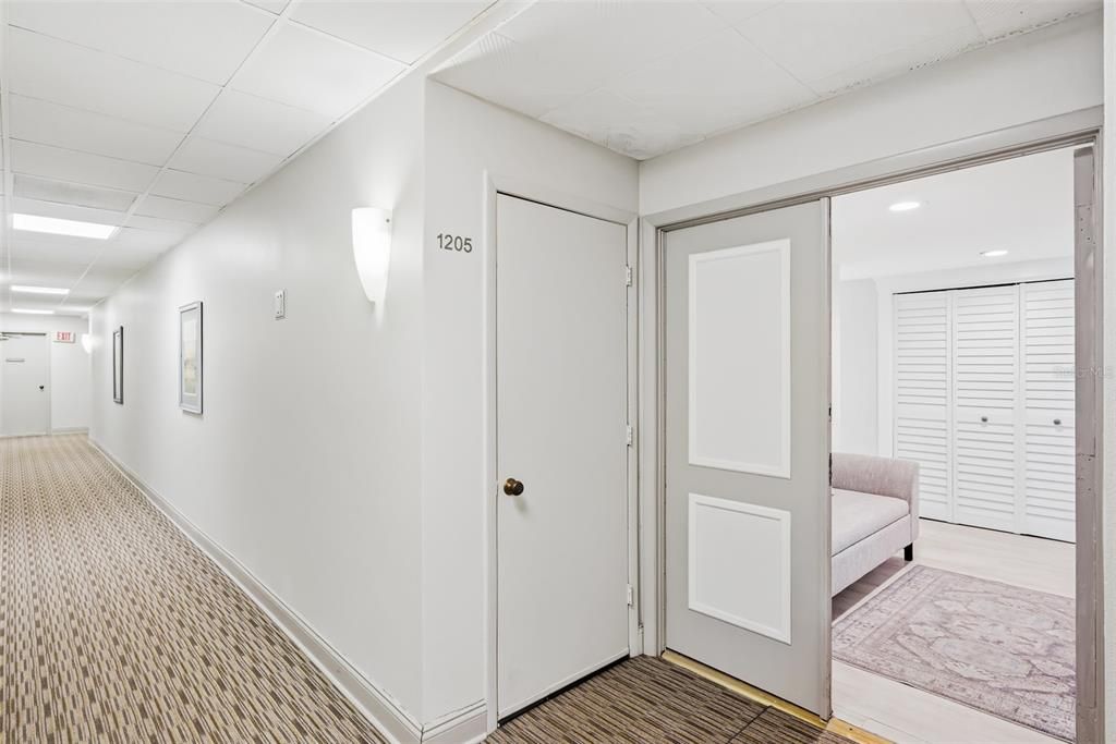 В аренду: $6,500 (2 спален, 2 ванн, 1298 Квадратных фут)