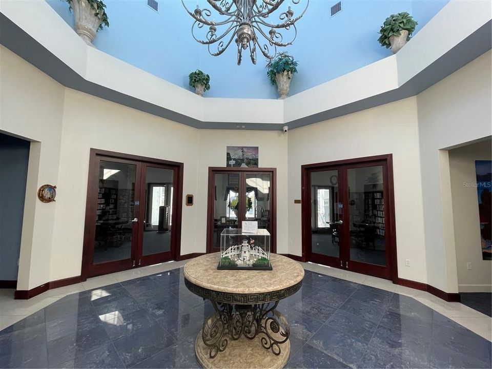 Под контрактом: $369,900 (3 спален, 2 ванн, 1870 Квадратных фут)